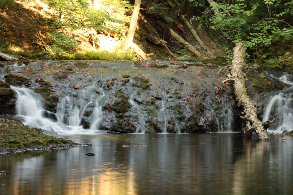 Greenstone-Falls_Porcupine-Mountains